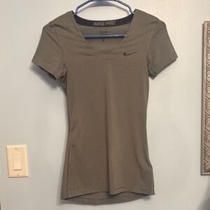 Nike Pro Women's Black Short Sleeve Tee